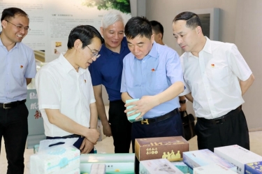 要聞 | 嘉興市委副書記、政法委書記帥燮瑯一行蒞臨景興紙業調研指導